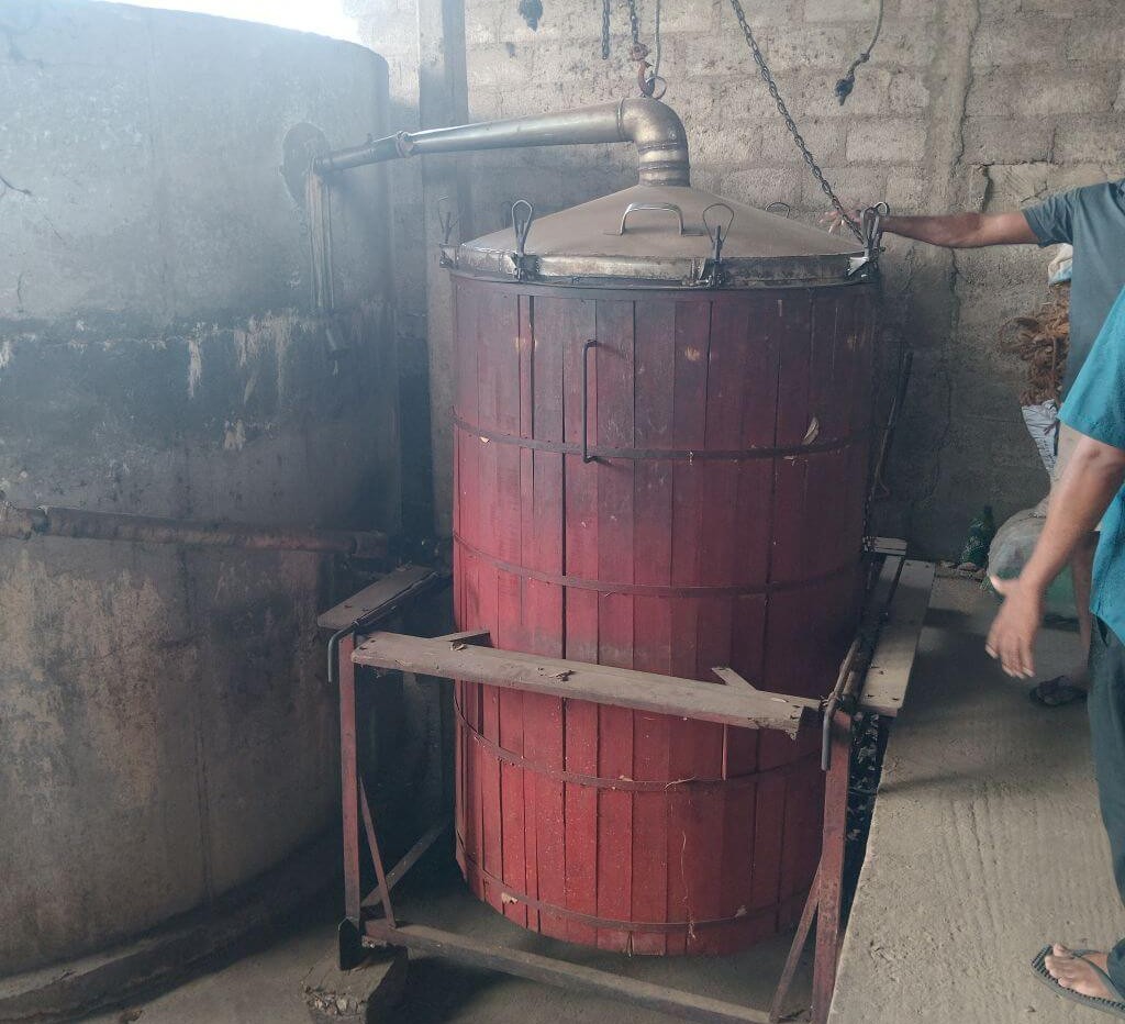 Traditional cinnamon distillation